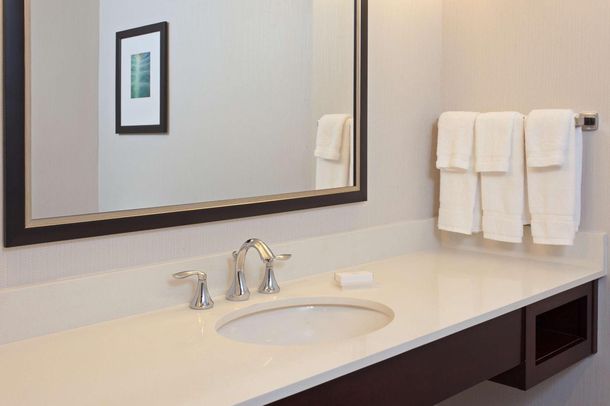 Hilton Garden Inn Irvine/Orange County Airport Exteriör bild